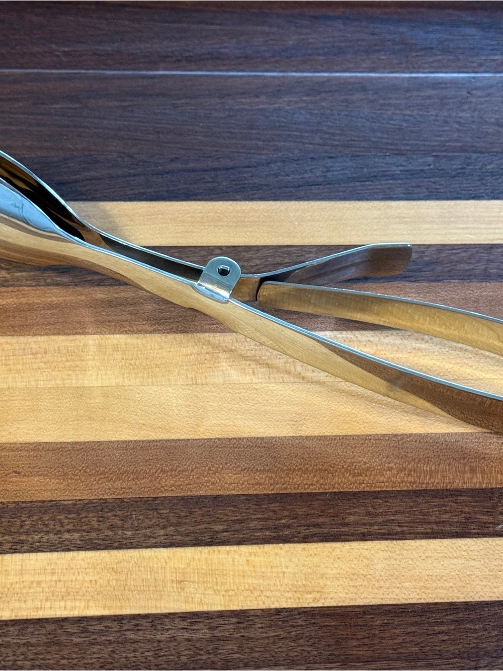 Pampered Chef Double Spoon Serving Tongs - Picture 7 of 7